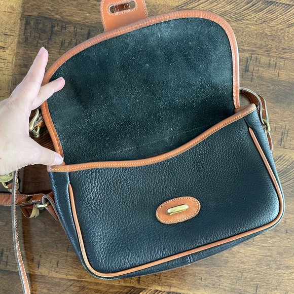 Dooney and Bourke Vintage Flap Black Brown Leather Adjustable Crossbody Bag - Picture 3 of 13